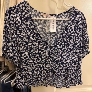 Pacsun navy/white floral top